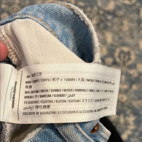 Abercrombie + Fitch The Mom Short Mid Rise Denim Distressed Blue Shorts Modern - Picture 8 of 12